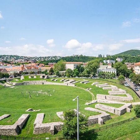 Free Parking Amphitheater Apartment - Wifi, Ac, Tv Budapesta Exterior foto