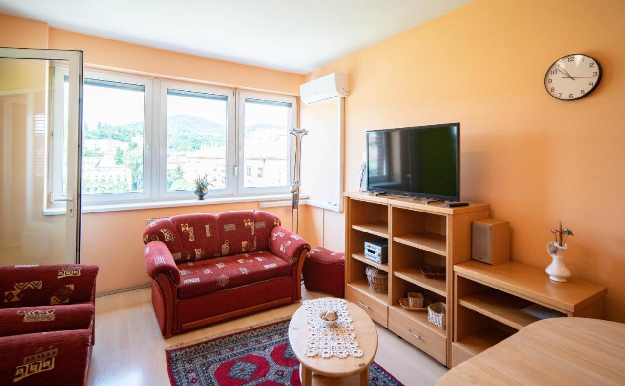 Free Parking Amphitheater Apartment - Wifi, Ac, Tv Budapesta Exterior foto