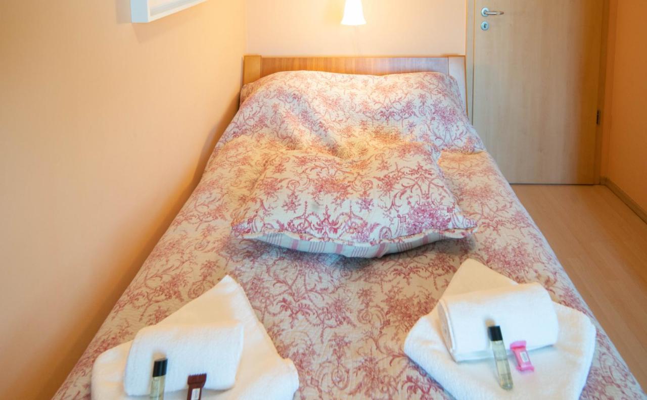 Free Parking Amphitheater Apartment - Wifi, Ac, Tv Budapesta Exterior foto
