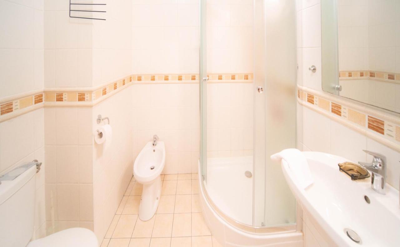 Free Parking Amphitheater Apartment - Wifi, Ac, Tv Budapesta Exterior foto