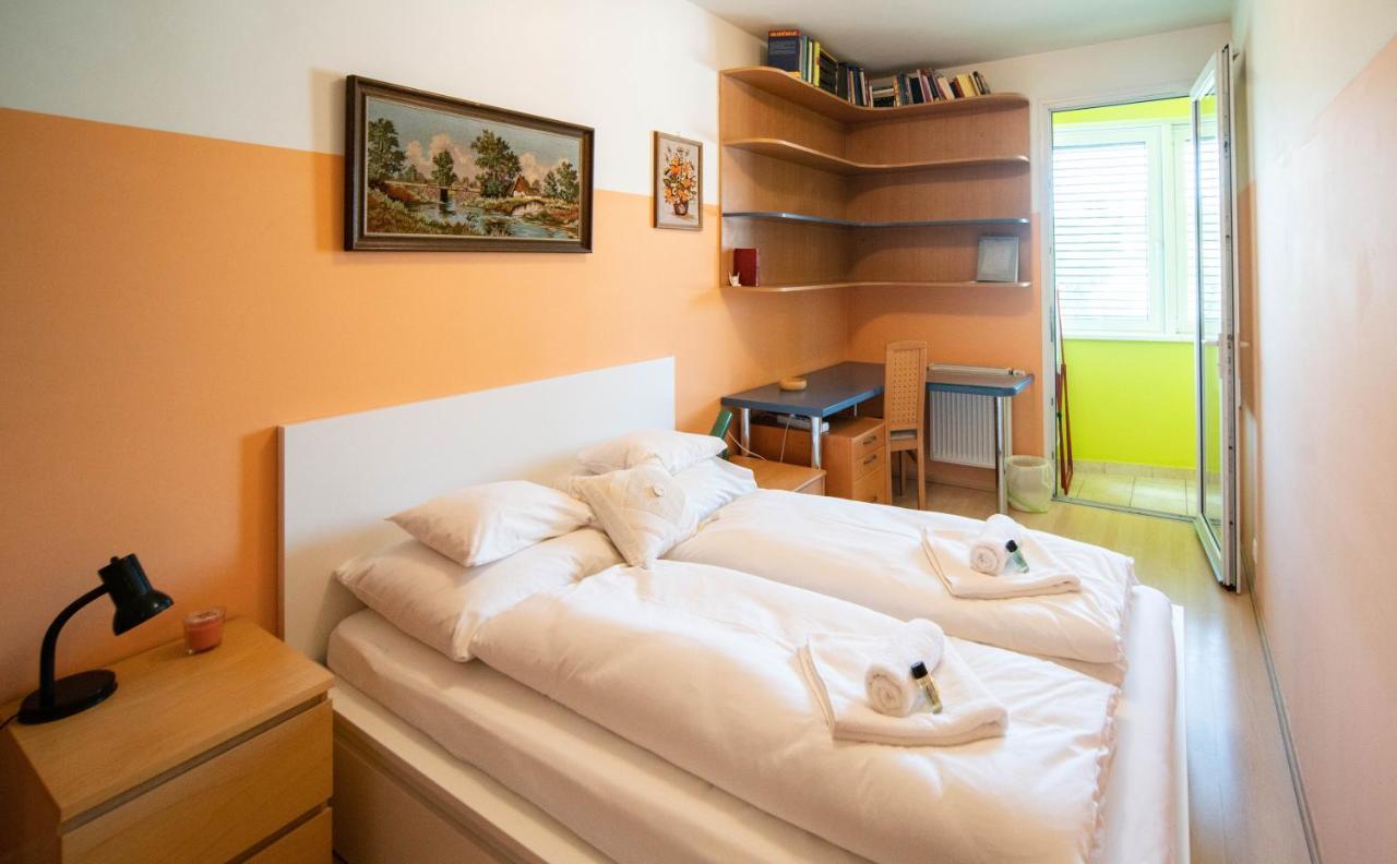 Free Parking Amphitheater Apartment - Wifi, Ac, Tv Budapesta Exterior foto